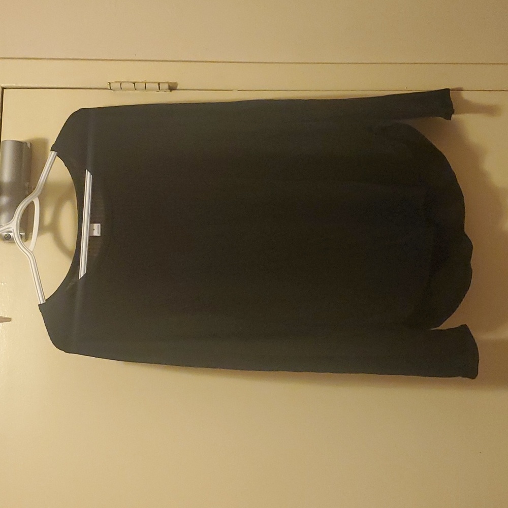 Women's medium old navy long sleeve shirt